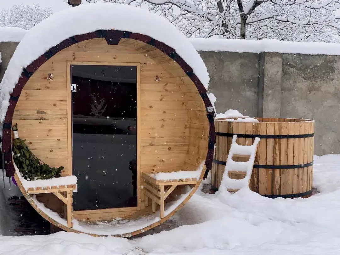 Qarda barrel sauna — Qəbələ